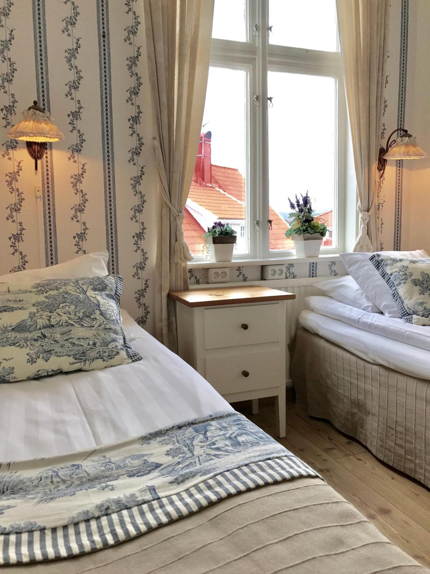 Hotell Viking Uddevalla Esterno foto