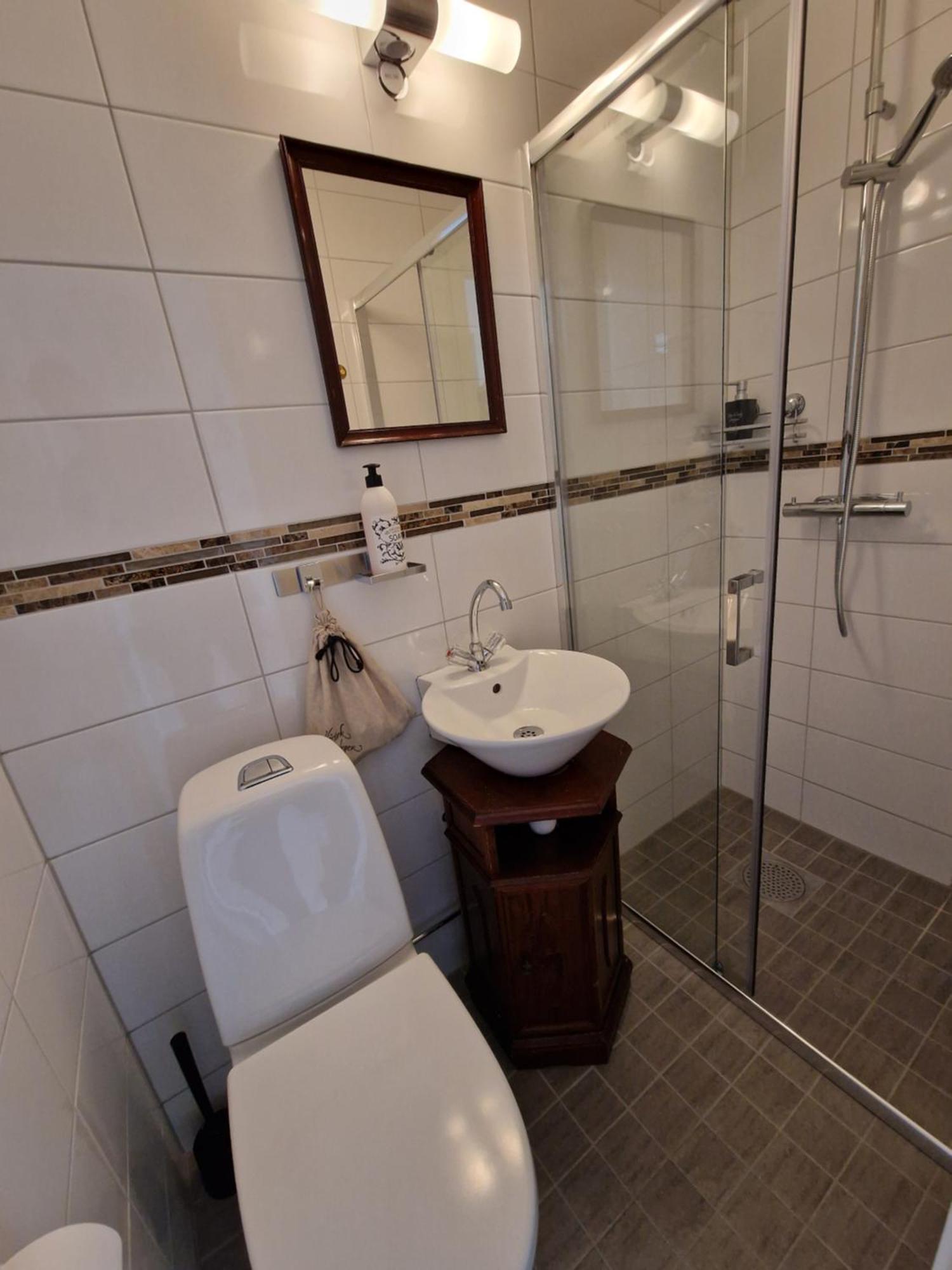 Hotell Viking Uddevalla Esterno foto