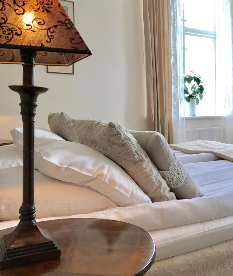 Hotell Viking Uddevalla Esterno foto